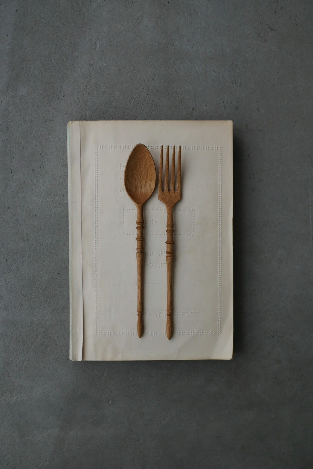 鈴木潤吾さん ディナースプーン 楢 natural ディナースプーン/ディナーフォーク / 鈴木 淳吾 – MOUSEION