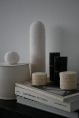 小箱　蓋物　黒肌　/ Akari Sato