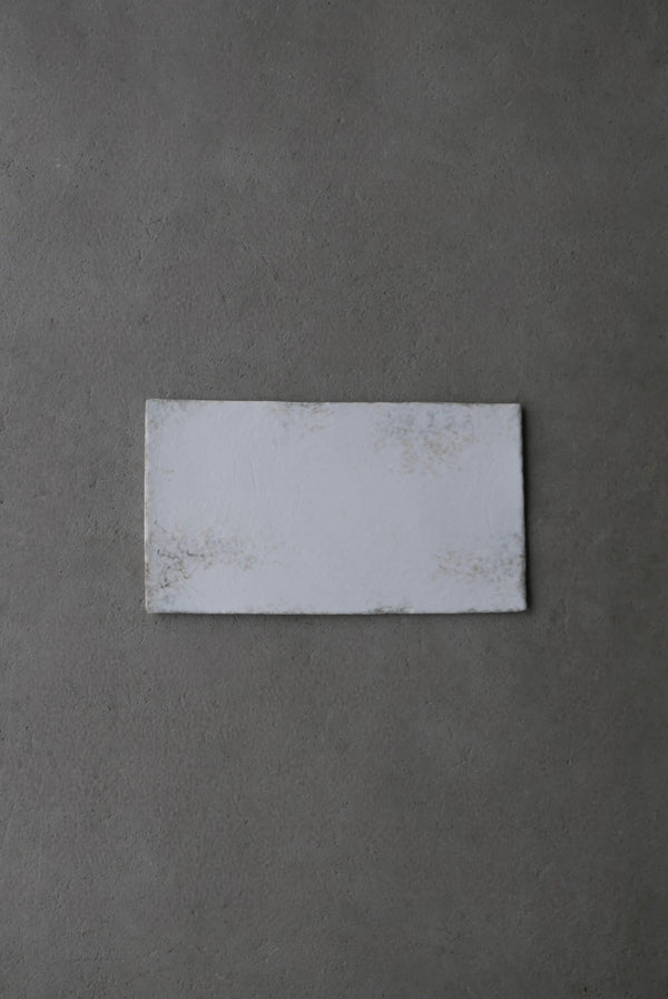 白磁　長角皿　stone scrach / Takahiro Yahagi & MOUSEION