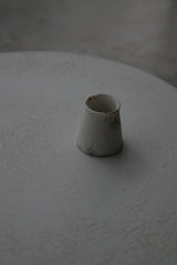plate rim scratch gray
