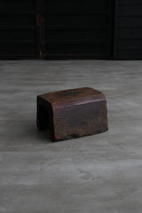 木　刳抜　少数民族　小椅子　木台　大　/  Asian Antique　Primitive 　Wooden　Stool