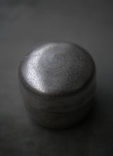 小箱　蓋物　茶入れ　銀肌　/ Akari Sato