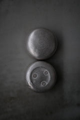 小箱　蓋物　茶入れ　銀肌　/ Akari Sato