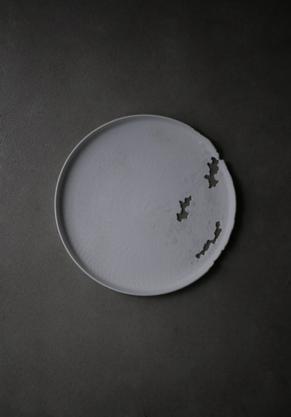 白磁　五月雨 欠けの茶盤　03/ Takahiro Yahagi