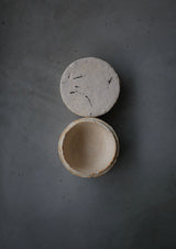 小箱　蓋物　Drawing  石肌　/ Akari Sato