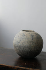 For Ms.Linda  Moon Jar & silver stone dish