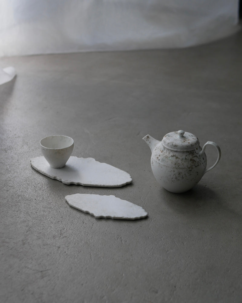 白磁　Oval 2way scrach&web plate SS / Takahiro Yahagi