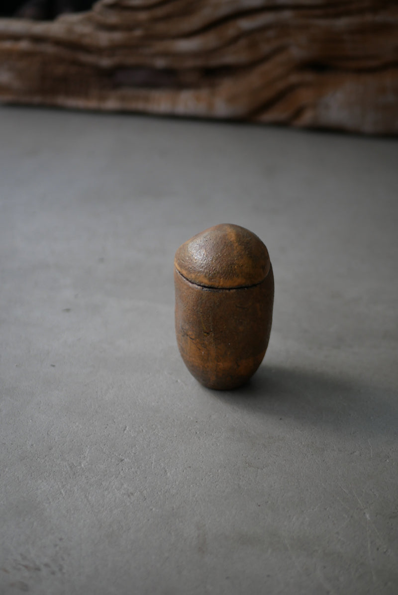 古色　蓋もの  茶入れ  /菊地　亨