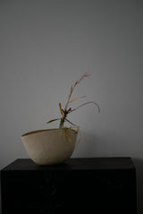 Stone Veil  
　石肌　花器　大　/ Akari Sato