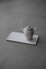 白磁　長角皿　stone scrach / Takahiro Yahagi & MOUSEION