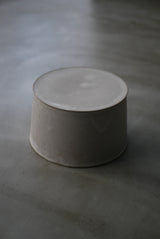 月肌　soil gray / Akari Sato