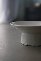 白瓷台皿　/ タナカシゲオ　