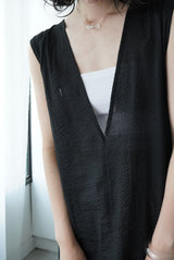 オーダー/ V-neck sleeveless one-piece /  urq