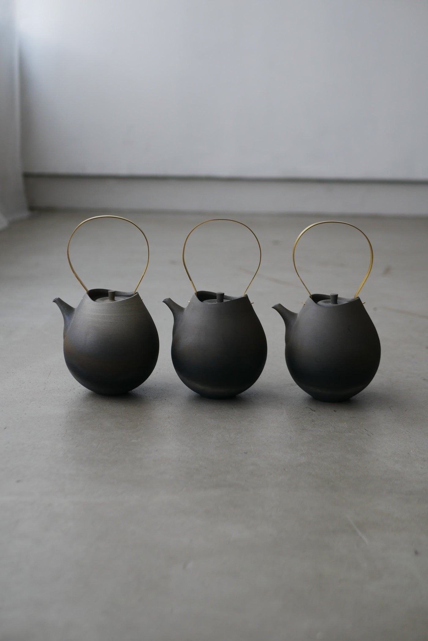 夕暮れの景色 曲線のTeapot / 大和田 友香 半磁器 – MOUSEION