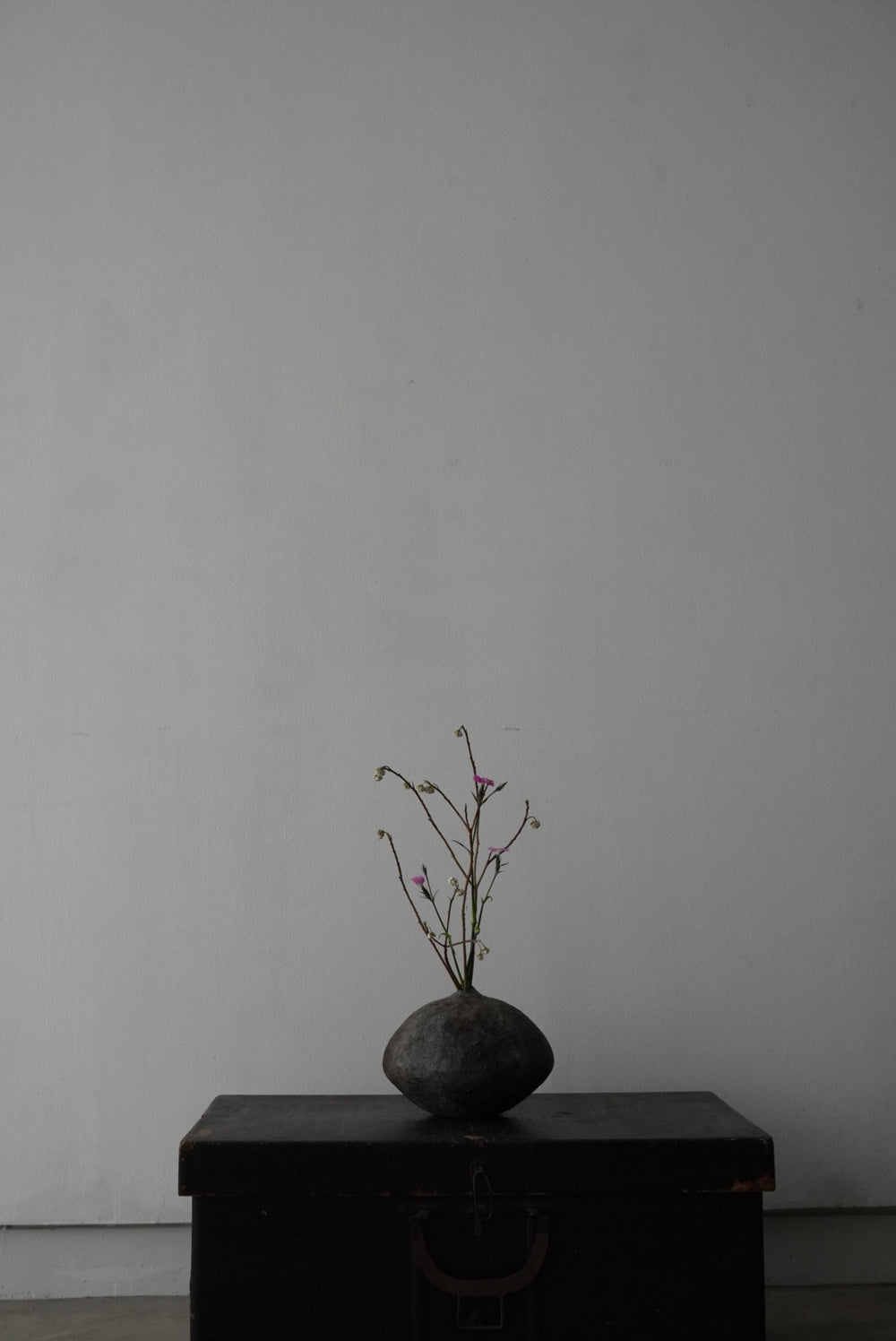 華道 漆塗り 釣瓶 花器 一対(K-A985) 46D3723A-4624-4652-B549-