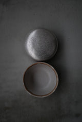 小箱　蓋物　茶入れ　銀肌　/ Akari Sato