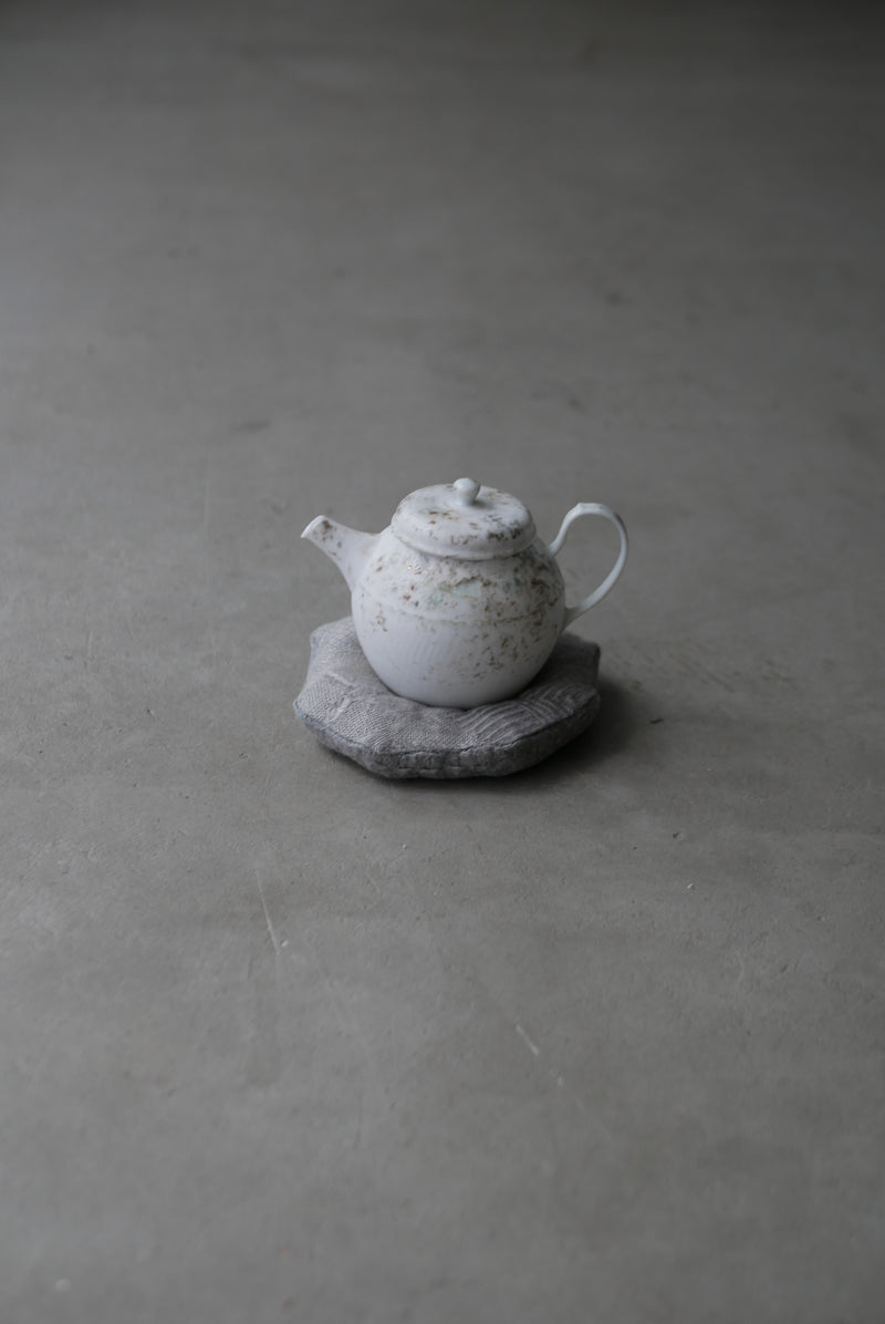 墨染め　ベルギーリネン　八角茶托　　　　　　　　　　　　