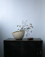 Stone Veil  
　石肌　花器　大　/ Akari Sato