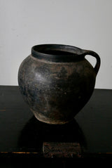 ウクライナ炭化壺  /  Japanese Antiques