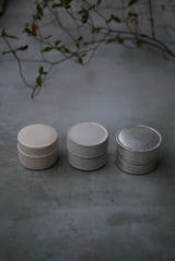 小箱　蓋物　月肌　soil gray / Akari Sato