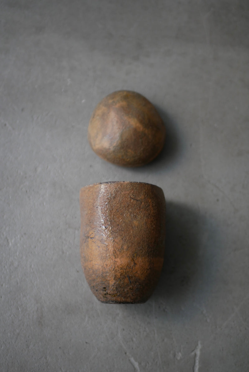 古色　蓋もの  茶入れ  /菊地　亨