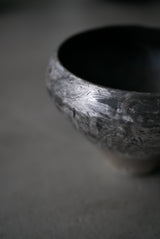 煙銀彩　墨黒　高台碗  /菊地　亨