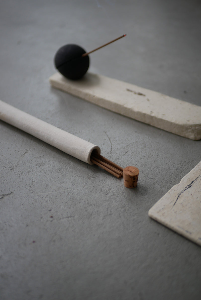 オノエコウタ　incense入れ