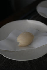 曲線皿　Bone White 半磁器　/  Kanako Yoshida