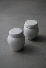 白瓷茶入れ　長石高台　小　/ タナカシゲオ