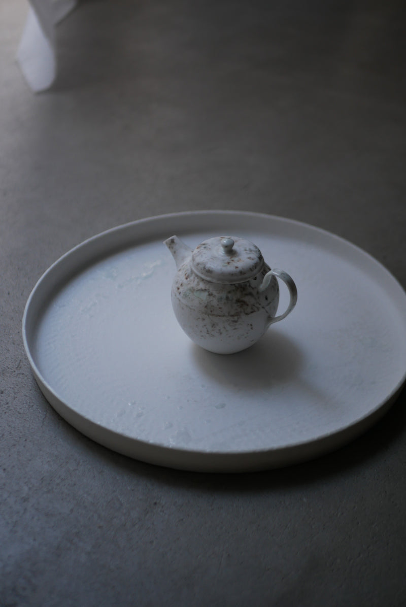 白磁  stone scrach  大皿　Takahiro Yahagi