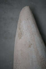 花片オブジェ　大　白化粧土　楢灰　基本フォーマット/  Kanako Yoshida