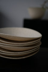 中皿　15cm  石肌　/ Akari Sato