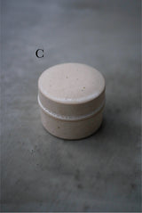 小箱　蓋物　石肌　/ Akari Sato