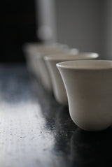 聞香杯　Bone White 半磁器/  Kanako Yoshida