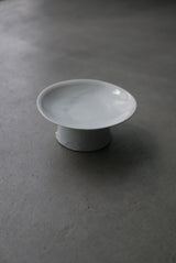 白瓷台皿　/ タナカシゲオ　