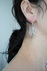 cell  oilin hook  pierce L /  shisui