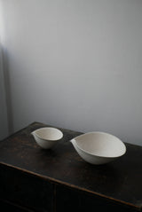 片口　オブジェ　Bone White 半磁器　/  Kanako Yoshida