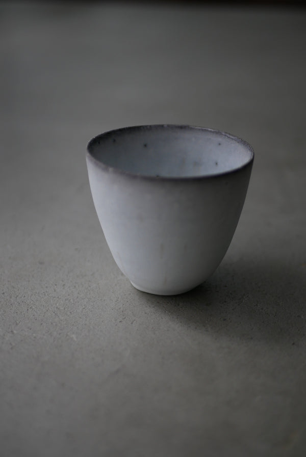 雪肌　茶杯　中   /Akari Sato