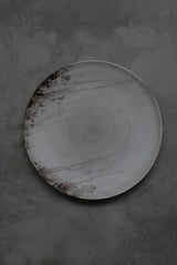 plate gray flow