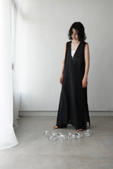 オーダー/ V-neck sleeveless one-piece /  urq