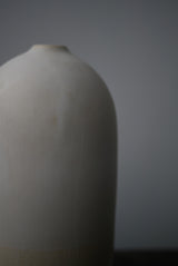釉かけ分け　花器　White &Stone Veil    / Akari Sato