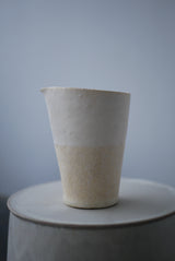 White Veil  釉かけ分け　片口　石肌　/ Akari Sato 石肌