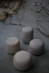 小箱　蓋物　月肌　soil gray / Akari Sato