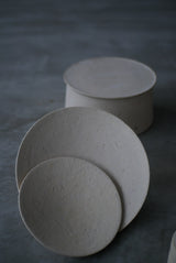 中皿　15cm  石肌　/ Akari Sato