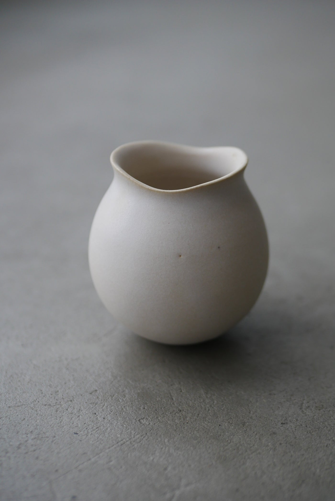 オーダー 曲線のcup / 大和田 友香 半磁器 – MOUSEION