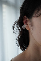 moment glass  earcuff / shisui