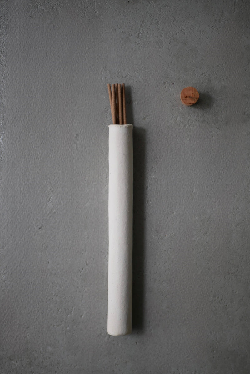 オノエコウタ　incense入れ