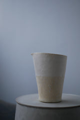 White Veil  釉かけ分け　片口　石肌　/ Akari Sato 石肌