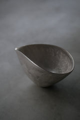 曲線の　片口　銀肌　 / Akari Sato