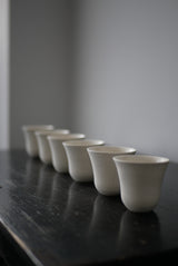 聞香杯　Bone White 半磁器/  Kanako Yoshida